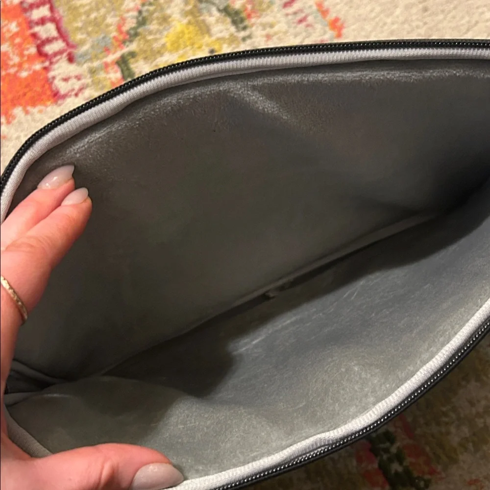 Black Laptop Sleeve - Picture 6 of 10